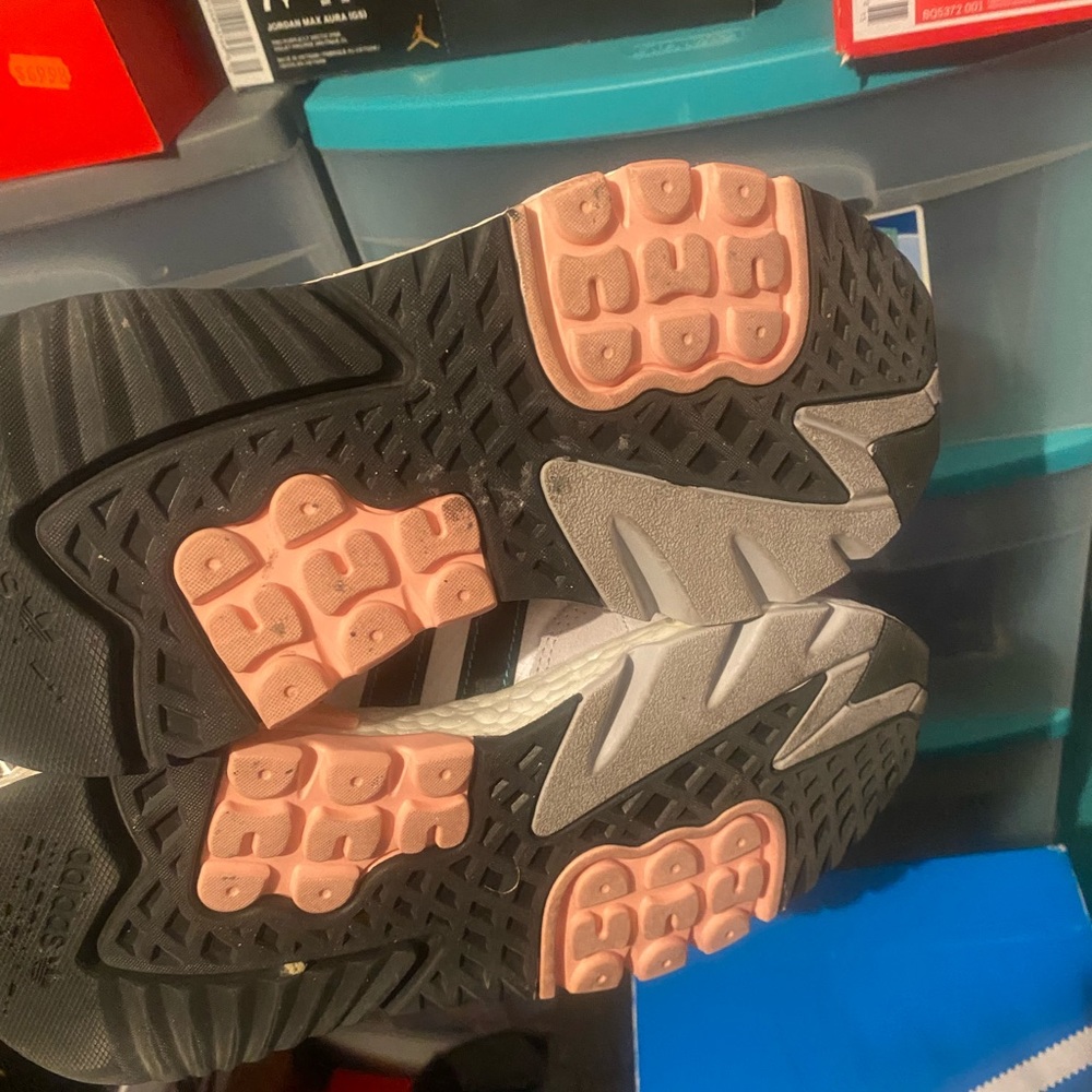 Adidas - Picture 6 of 6